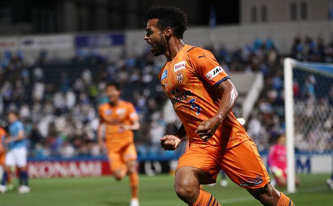 Màn so tài gay cấn giữa Shimizu S-Pulse vs Yokohama FC